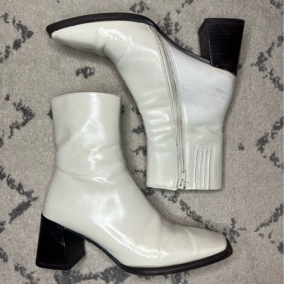JEFFERY CAMPBELL Geist 70s Ice White Patent Leather Gogo Boots Booties - Picture 4 of 10